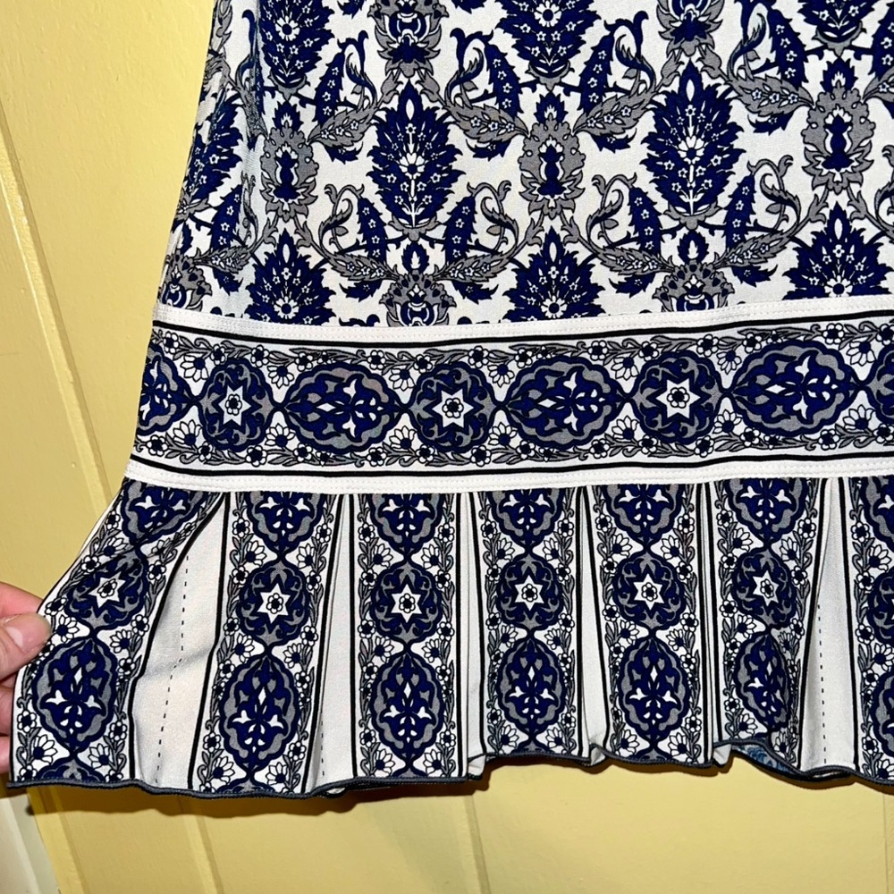 Max Studio Navy & Cream Print Design Ruffle Flowy Trim Skirt Size S - Picture 4 of 9